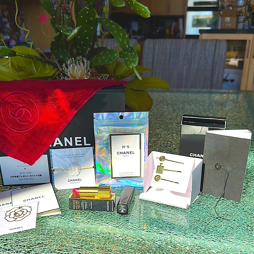 CHANEL Red and Black Accessory Set